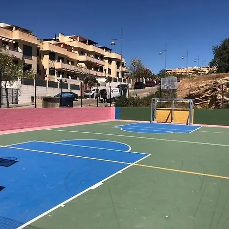 Bajo Con Jardin En Primera Linea De Playa Apartment Málaga