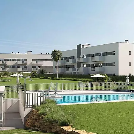 Bajo Con Jardin En Primera Linea De Playa *