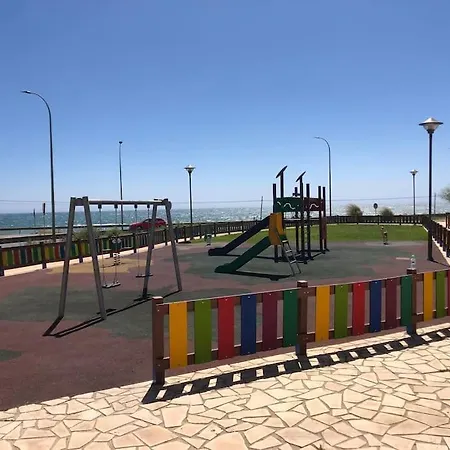 Apartment Bajo Con Jardin En Primera Linea De Playa Malaga