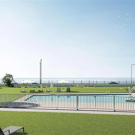 Appartement Bajo Con Jardin En Primera Linea De Playa