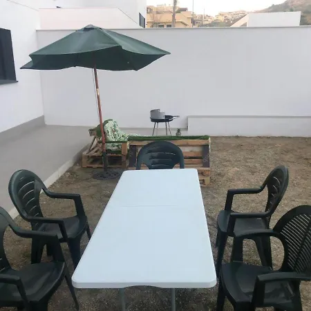 Appartement Bajo Con Jardin En Primera Linea De Playa *
